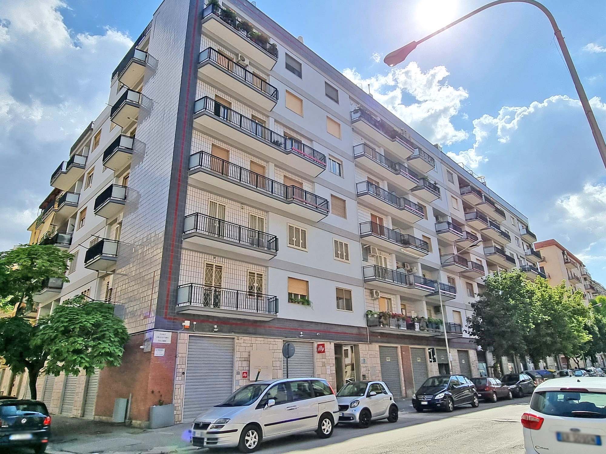 FOGGIA – VENDESI – VIALE COLOMBO – MQ. 153 – VERANDA