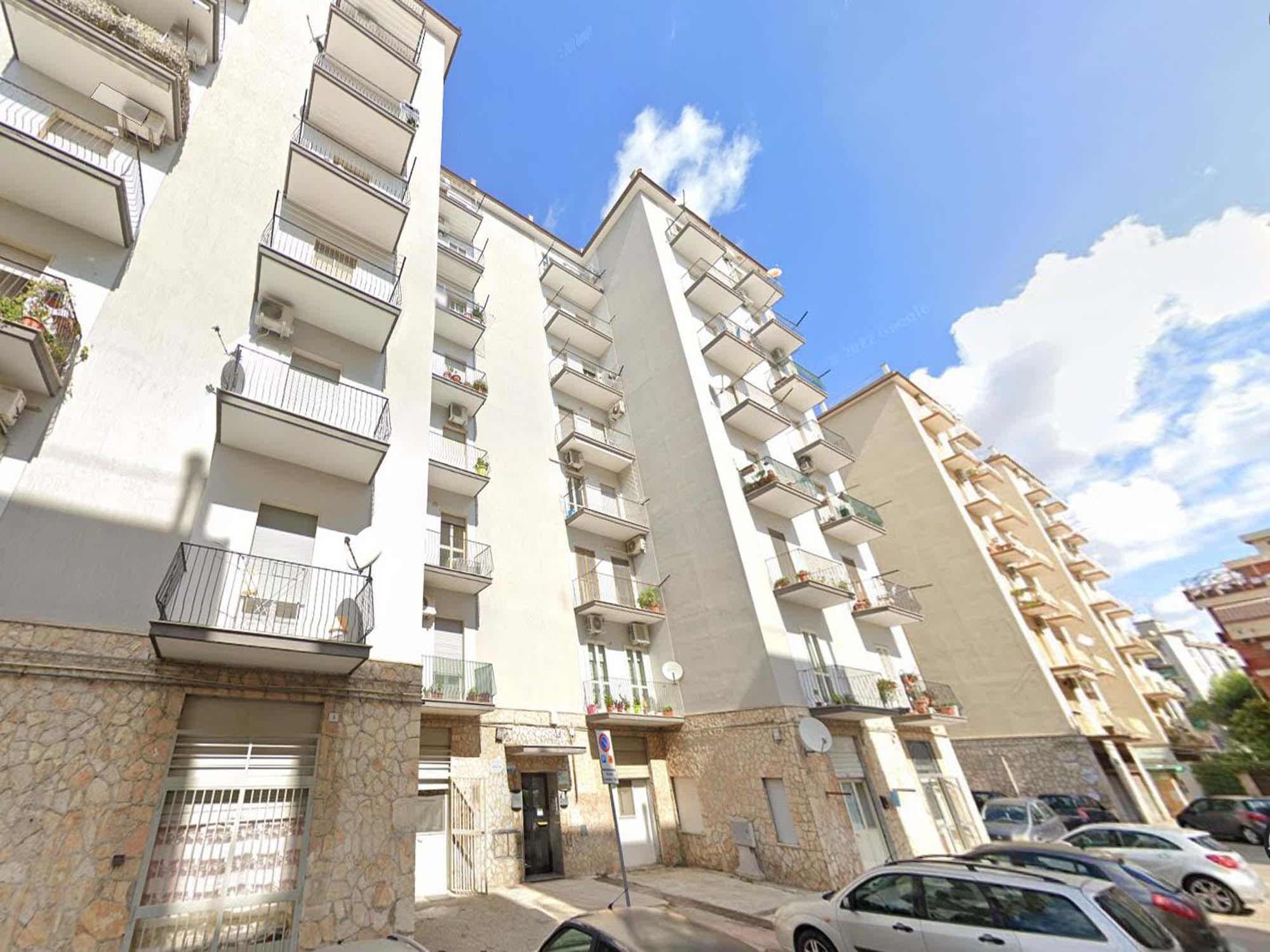 FOGGIA – VENDESI – VIA TAMALIO – VANI 3/MQ. 132 CAT. – DOPPIA ESPOSIZIONE