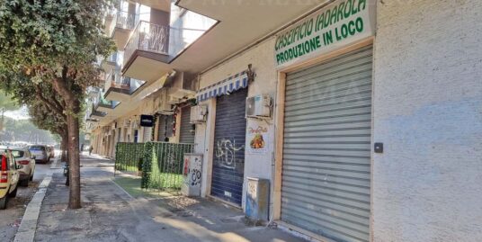 FOGGIA – CEDESI – V.LE MICHELANGELO – AVVIATISSIMA ATTIVITA’ COMMERCIALE