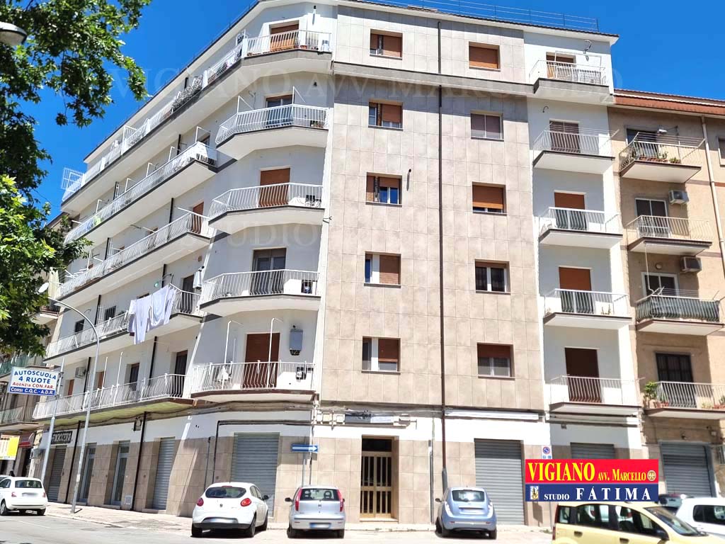 FOGGIA – VENDESI – V.LE OFANTO 207/A – VANI 4/MQ.145 CAT, CAPPOTTO+ALTRI LAVORI