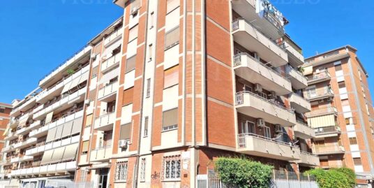 FOGGIA – VENDESI – VIA MANERBA, 2 – VANI 4/MQ. 118-CANTINA+POSTO AUTO+CORTE.