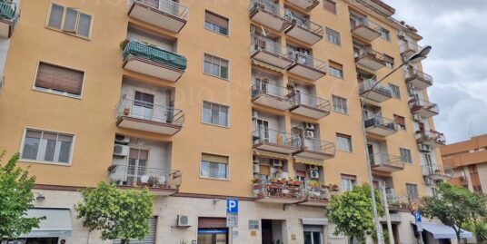 FOGGIA – VENDESI – VIALE COLOMBO – VANI 3/MQ. 107 CAT.  – ESPOSIZIONE PARELLELA